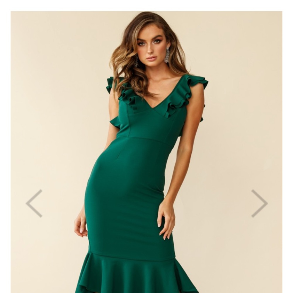 Beautiful hunter green High and low dress. Worn once size L